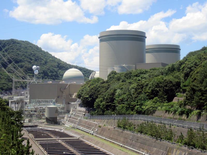 Japon, deux réacteurs de 40 ans autorisés à fonctionner au-delà de cette limite